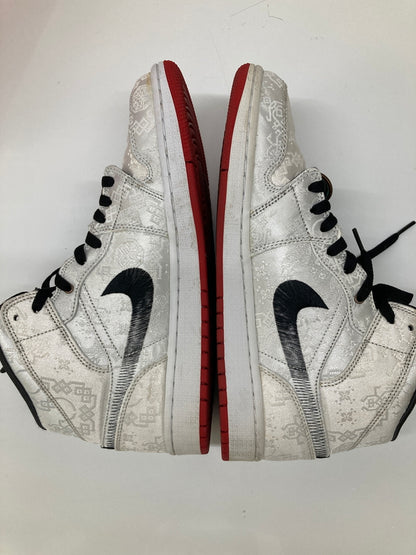 【中古品】【メンズ】 NIKE ナイキ × CLOT クロット 別注 コラボ AIR JORDAN 1 MID SE FEARLESS CU2804-100 エアジョーダン 1 ミッド シーズナルエディション フィアレス スニーカー 靴 160-260718-kk-34-hon カラー：WHITE/BLACK-RED 万代Net店
