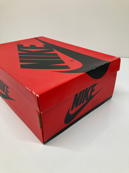 【中古品】【メンズ】 NIKE ナイキ × CLOT クロット 別注 コラボ AIR JORDAN 1 MID SE FEARLESS CU2804-100 エアジョーダン 1 ミッド シーズナルエディション フィアレス スニーカー 靴 160-260718-kk-34-hon カラー：WHITE/BLACK-RED 万代Net店