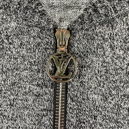 【中古品】【メンズ】 LOUIS VUITTON × CHAPMAN BROTHERS ルイヴィトン チャップマン ブラザーズ RM171M OCH HBN20W 17SS CHAPMAN RHINOCEROS SWEATER ジップアップ カーディガン トップス 長袖 古着 179-260607-mh-27-fuz サイズ：L カラー：グレー 万代Net店
