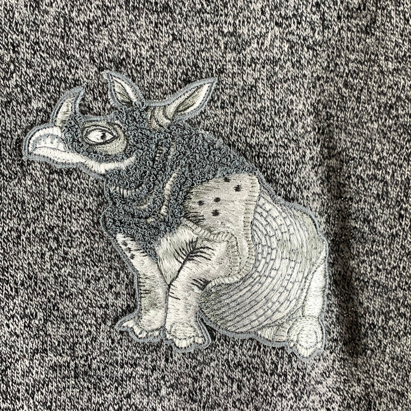 【中古品】【メンズ】 LOUIS VUITTON × CHAPMAN BROTHERS ルイヴィトン チャップマン ブラザーズ RM171M OCH HBN20W 17SS CHAPMAN RHINOCEROS SWEATER ジップアップ カーディガン トップス 長袖 古着 179-260607-mh-27-fuz サイズ：L カラー：グレー 万代Net店