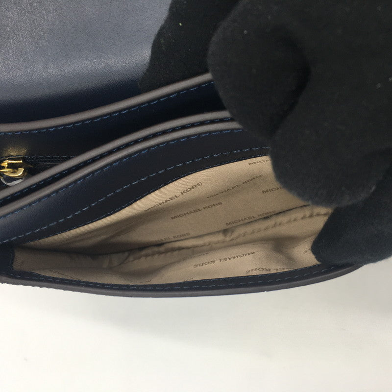 【中古品】【レディース】 Michael Kors マイケルコース SLOAN EDITOR STAR STUDDED LEATHER SHOULDER BAG 30F7GS9L3Y ソラン エディタ スター スタッズ ショルダーバッグ カバン 188-250608-KS-07-tei カラー：ネイビー 万代Net店