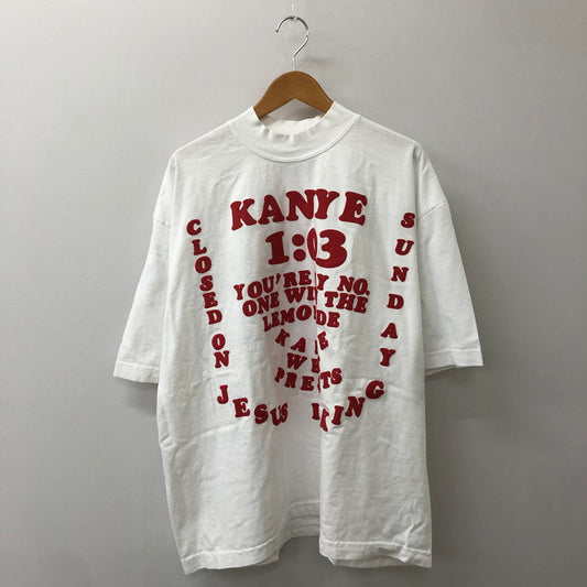 【中古品】【メンズ】 CACTUS PLANT FLEA MARKET カクタスプラントフリー マーケット × KANYE WEST カニエ・ウエスト 別注 コラボ KW CPFM JIK TEE 半袖 Tシャツ トップス 142-250426-kk-18-tei サイズ：XL カラー：ホワイト 万代Net店