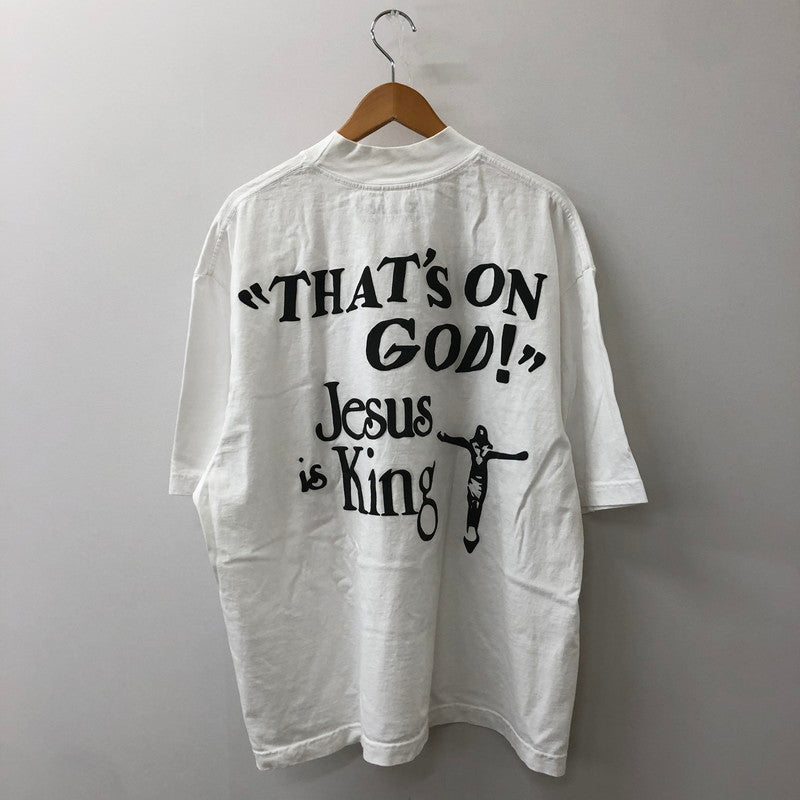 【中古品】【メンズ】 CACTUS PLANT FLEA MARKET カクタスプラントフリー マーケット × KANYE WEST カニエ・ウエスト 別注 コラボ KW CPFM JIK TEE 半袖 Tシャツ トップス 142-250426-kk-18-fuz サイズ：XL カラー：ホワイト 万代Net店