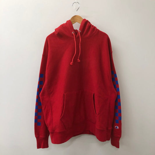 【中古品】【メンズ】 Champion チャンピオン × T.W.I.S.C ザ ウルフ イン シープス クロージング コラボ 18AW REVERSE WEAVE PULLOVER HOODIE S101 リバースウィーブプルオーバーフーディー チャリティー 140-250501-kk-03-tei サイズ：XL カラー：RED 万代Net店