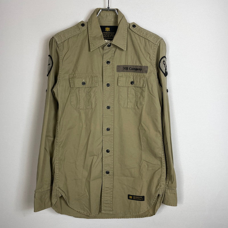【中古品】【メンズ】 NEIGHBORHOOD ネイバーフッド OFFICER C-SHIRT L/S 151ICNH-SHM01 オフィサー ロングスリーブシャツ 長袖トップス 142-260806-ss-09-tei サイズ：S カラー：ベージュ 万代Net店