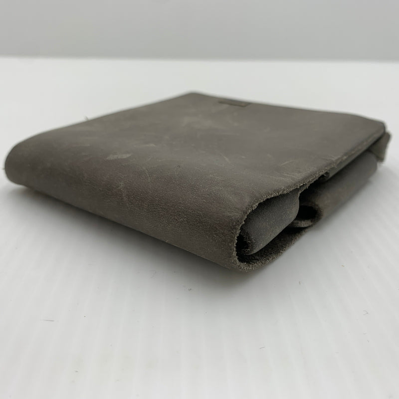 【現状渡し品】【メンズ】 所作 Shosa オイルヌバック ショートウォレット2.0 財布 二つ折り レザーウォレット 200-260712-ko-09-tei カラー：グレー 万代Net店