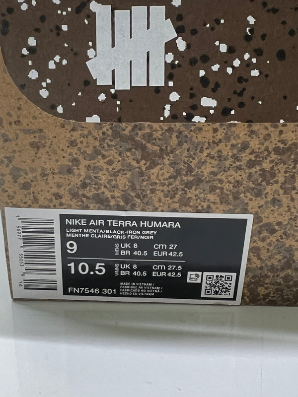 【中古品】【メンズ】 NIKE ナイキ ×UNDEFEATED アンディフィーテッド FN7546-301 AIR TERRA HUMARA エア テラ フマラ 靴 ローカットスニーカー 160-260924-AS-29-hon サイズ：27cm US9 カラー：LIGHT MENTA/BLACK-IRON GREY 万代Net店