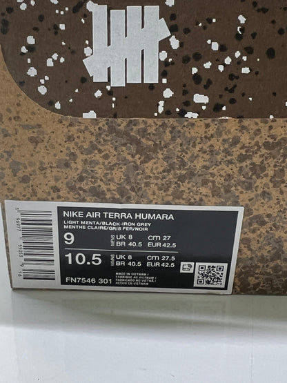 【中古品】【メンズ】 NIKE ナイキ ×UNDEFEATED アンディフィーテッド FN7546-301 AIR TERRA HUMARA エア テラ フマラ 靴 ローカットスニーカー 160-260924-AS-29-hon サイズ：27cm US9 カラー：LIGHT MENTA/BLACK-IRON GREY 万代Net店