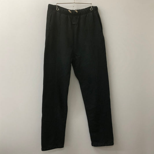【中古品】【メンズ】 FEAR OF GOD フィアオブゴッド 24SS FORUM SWEATPANT FG840-042FLC フォーラム スウェットパンツ ボトムス 152-250512-KS-25-tei サイズ：L カラー：BLACK 万代Net店
