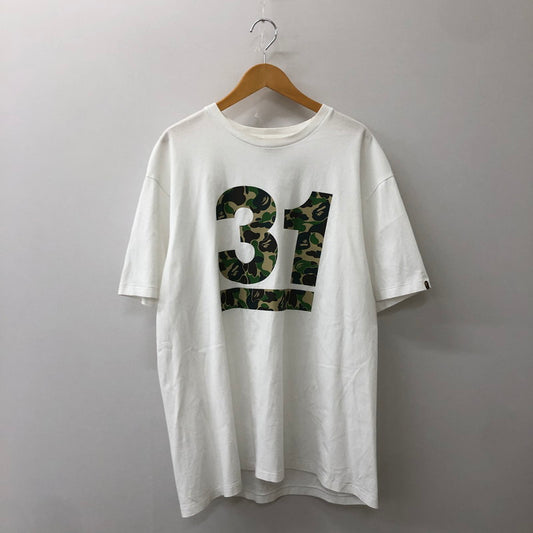 【中古品】【メンズ】 A BATHING APE アベイシングエイプ 31ST ANNIVERSARY ABC CAMO TEE 011TEK201016F 31周年記念 アニバーサリー ABCカモ Tシャツ 半袖 トップス 142-250621-yo-12-tei サイズ：2XL カラー：ホワイト/グリーン 万代Net店