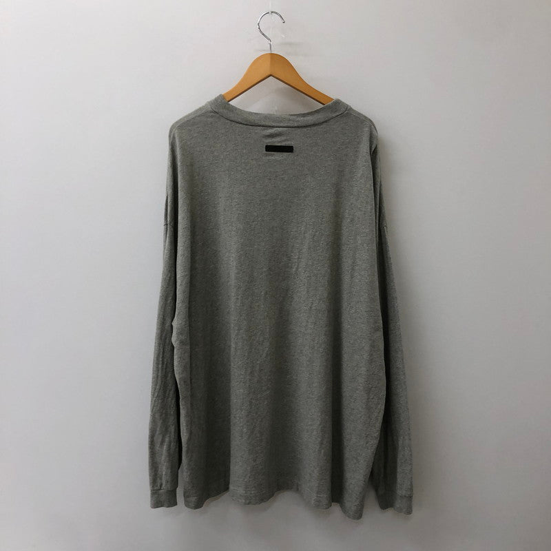 【中古品】【メンズ】 FEAR OF GOD ESSENTIALS フィアーオブゴッド エッセンシャルズ JERSEY L/S TEE ジャージ ロングスリーブ Tシャツ 長袖 トップス 141-250604-kk-07-tei サイズ：M カラー：DARK HEATHER 万代Net店
