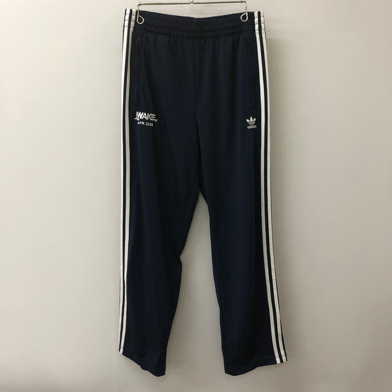 【中古美品】【メンズ】 adidas アディダス × WAKE SAPPORO ウェイク サッポロ 別注 コラボ CLASSICS FIREBIRD TRACK PANTS IM9471 クラシックス ファイヤーバード トラックパンツ ボトムス ジャージ 153-250604-kk-26-tei サイズ：L カラー：ネイビー 万代Net店