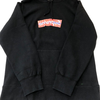 【中古品】【メンズ】 Supreme シュプリーム × COMME des GARCONS コムデギャルソン 別注 コラボ 17SS BOX LOGO HOODED SWEATSHIRT ボックスロゴ フーデッドスウェットシャツ トップス プルオーバーパーカー 149-250731-kk-06-tei サイズ：L カラー：ブラック 万代Net店