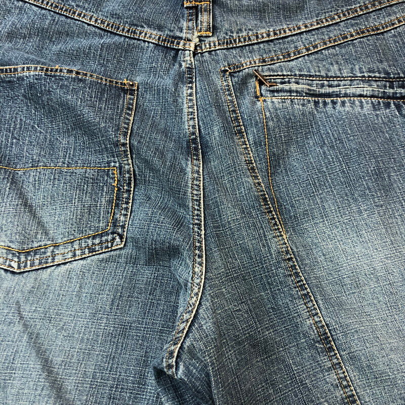 【中古品】【メンズ】 PLATINUM FUBU プラチナムフブ × HARLEM GLOBETROTTERS ハーレム グローブトロッターズ 別注 コラボ BAGGY DENIM PANTS バギー デニム パンツ ボトムス 158-250621-yo-30-tei サイズ：W48 L34 カラー：インディゴ 万代Net店