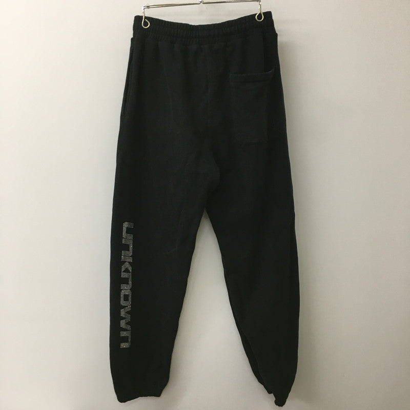 【中古品】【メンズ】 UNKNOWN LONDON アンノウン・ロンドン 22SS SIGNATURE RHINESTONE JOGGER シグネチャー ラインストーン ジョガー ボトムス スウェットパンツ 153-250628-kk-22-tei サイズ：M カラー：ブラック 万代Net店