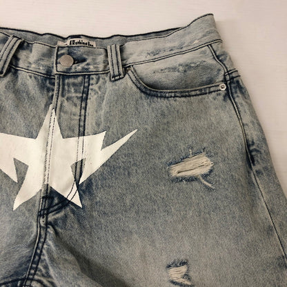 【中古品】【メンズ】 A BATHING APE アベイシングエイプ DESTROYED STA RELAXED FIT 13OZ DENIM SHORTS 001DSL301304M デストロイド スタ リラックスド フィット 13オンス デニムショーツ ボトムス ハーフパンツ ショートパンツ 158-250629-kk-30-tei サイズ：M カラー：ライトインディゴ 万代Net店