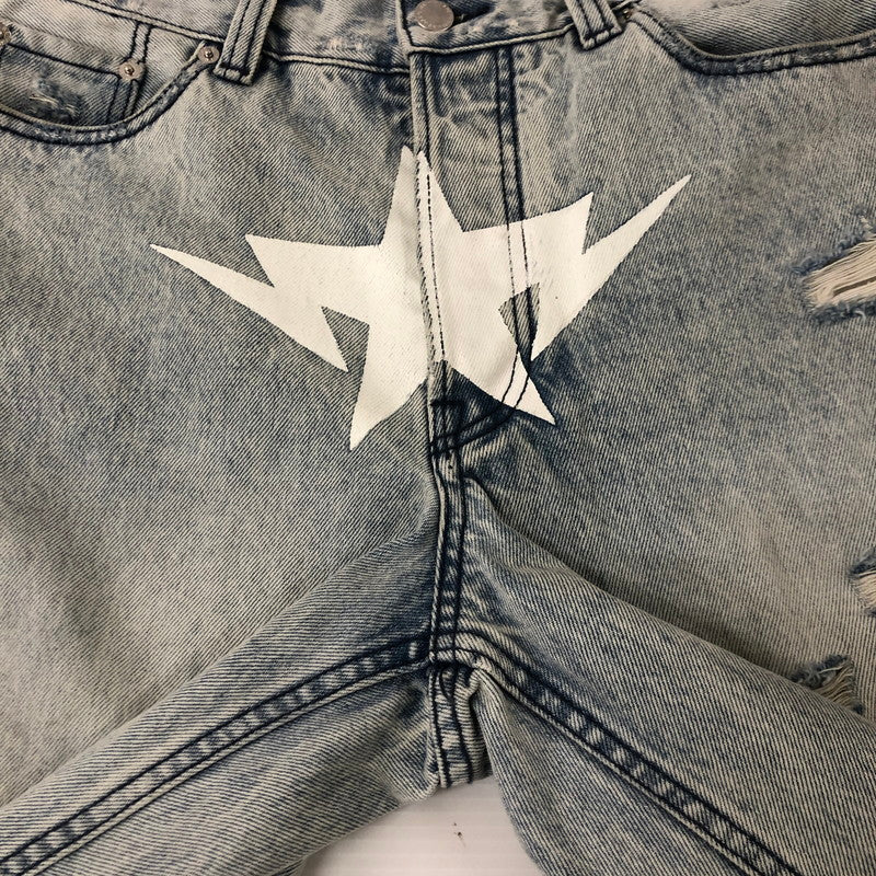 【中古品】【メンズ】 A BATHING APE アベイシングエイプ DESTROYED STA RELAXED FIT 13OZ DENIM SHORTS 001DSL301304M デストロイド スタ リラックスド フィット 13オンス デニムショーツ ボトムス ハーフパンツ ショートパンツ 158-250629-kk-30-tei サイズ：M カラー：ライトインディゴ 万代Net店