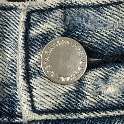 【中古品】【メンズ】 A BATHING APE アベイシングエイプ DESTROYED STA RELAXED FIT 13OZ DENIM SHORTS 001DSL301304M デストロイド スタ リラックスド フィット 13オンス デニムショーツ ボトムス ハーフパンツ ショートパンツ 158-250629-kk-30-tei サイズ：M カラー：ライトインディゴ 万代Net店