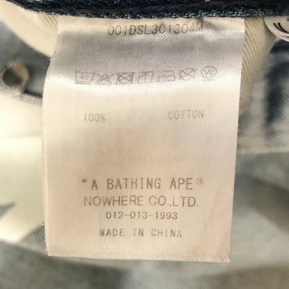 【中古品】【メンズ】 A BATHING APE アベイシングエイプ DESTROYED STA RELAXED FIT 13OZ DENIM SHORTS 001DSL301304M デストロイド スタ リラックスド フィット 13オンス デニムショーツ ボトムス ハーフパンツ ショートパンツ 158-250629-kk-30-tei サイズ：M カラー：ライトインディゴ 万代Net店