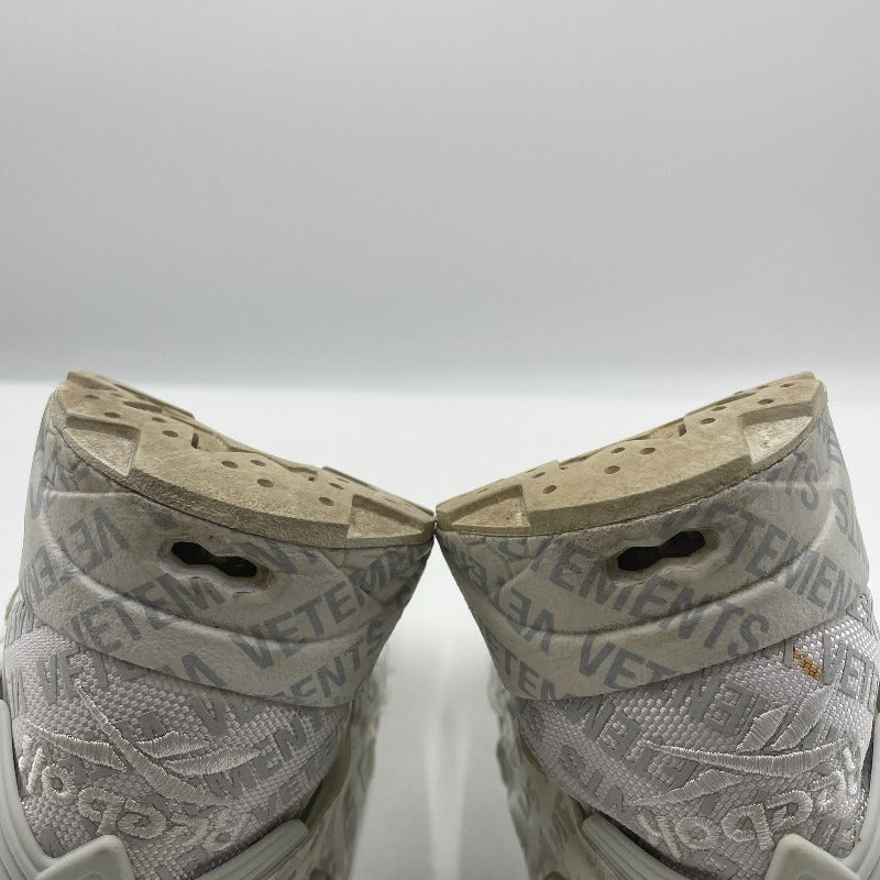【ジャンク品】【メンズ】 REEBOK×VETEMENTS リーボック ヴェトモン INSTAPUMP FURY VET "EMOJI" インスタポンプフューリー エモジ スニーカー 靴 ※本体のみ 162-250927-nm-10-tei サイズ：25.5cm カラー：ホワイト 万代Net店