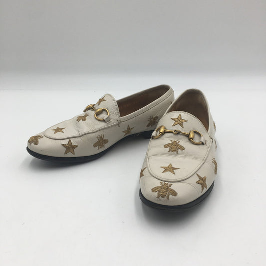 【中古品】【レディース】 GUCCI グッチ ヨルダーン エンブロイダリー ローファー 505281 靴 刺繍 183-250702-KS-02-tei サイズ：34 1/2 カラー：ホワイト 万代Net店