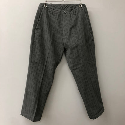 【中古品】【メンズ】 SEQUEL シークエル 22AW LOGO PRINT STRIPED LONG PANTS SQ-22AW-PT-04 ロゴ プリント ストライプ ロング パンツ ボトムス 153-250709-yo-20-tei サイズ：S カラー：グレー 万代Net店