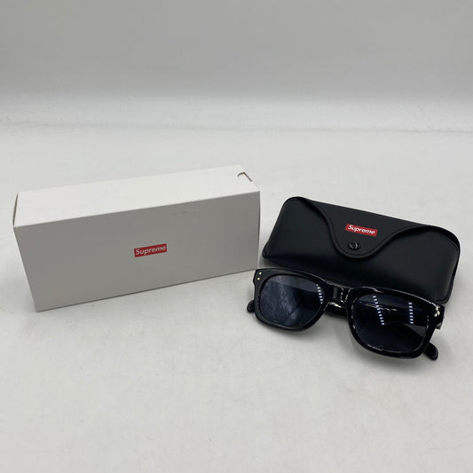 【中古美品】【メンズ】 Supreme シュプリーム 25SS AVON SUNGLASSES エイボン サングラス アイウェア アクセサリー 203-260128-yy-20-tei サイズ：FREE カラー：ブラック 万代Net店