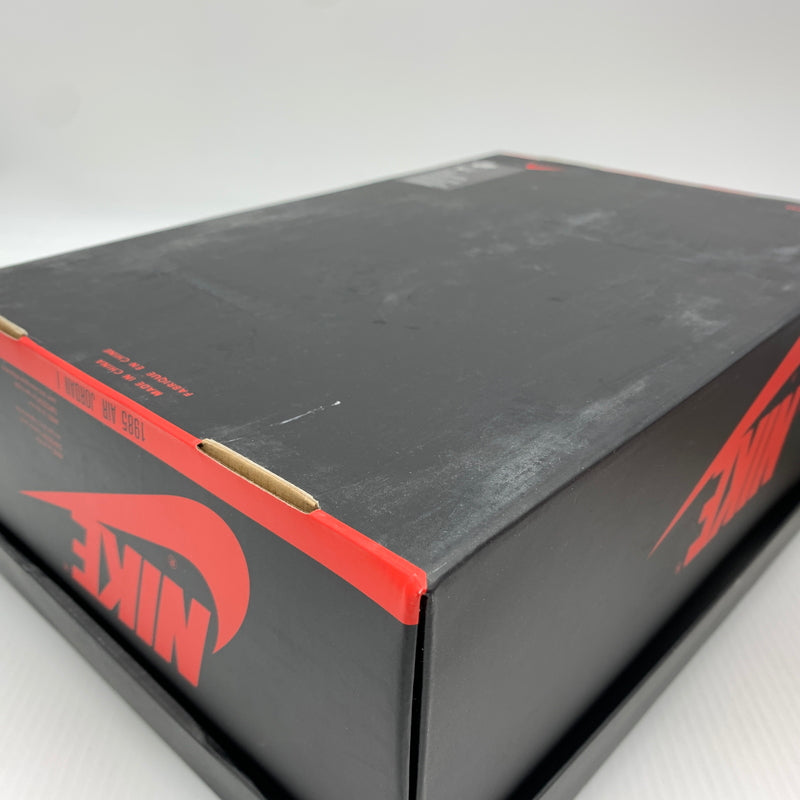 【中古品】【メンズ】 NIKE ナイキ AIR JORDAN 1 RETRO HIGH TRACK RED 555088-112 エアジョーダン1 レトロ ハイ スニーカー 靴 シューズ 160-260804-ko-03-tei サイズ：27.5cm カラー：レッド 万代Net店