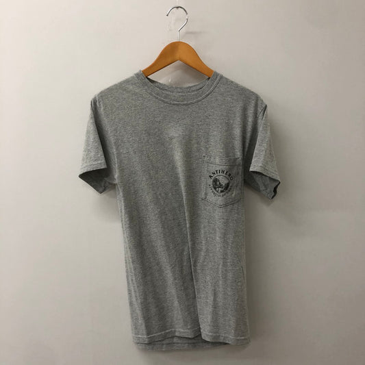【中古品】【メンズ】 ANTI HERO アンタイヒーロー 90’s POCKET S/S TEE 90年代 ポケット ショートスリーブ Tシャツ 半袖 トップス USA製 142-250720-kk-12-tei サイズ：S カラー：グレー 万代Net店