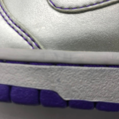 【中古品】【メンズ】 NIKE SB ナイキ スケートボーディング × Dinosaur Jr ダイナソー ジュニア 別注 コラボ DUNK HIGH PREMIUM 313171-003 ダンクハイ プレミアム スニーカー 靴 160-250727-KS-01-tei カラー：METALLIC SILVER/METALLIC SILVER 万代Net店
