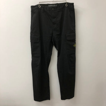 【中古品】【メンズ】 STONE ISLAND ストーンアイランド ORGANIC COTTON SATIN STRETCH CARGO PANTS 811533908 オーガニック コットン サテン ストレッチ カーゴパンツ ボトムス 152-250804-ts-09-fuz サイズ：36 カラー：ブラック 万代Net店