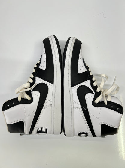 【中古品】【メンズ】 NIKE ナイキ ×COMME DES GARCONS HOMME PLUS コムデギャルソン オムプリュス FD4159-101 TERMINATOR HIGH ターミネーター ハイ スニーカー 160-260924-AS-28-hon サイズ：26cm US8 カラー：WHITE/BLACK 万代Net店