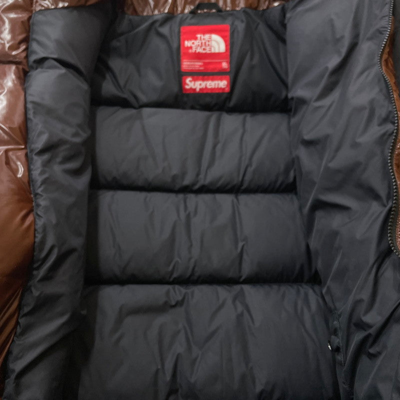 【中古品】【メンズ】 Supreme シュプリーム × THE NORTH FACE ザ・ノースフェイス 別注 コラボ 700-FILL DOWN PARKA ND52206I 700フィル ダウン パーカ アウター 149-251218-yy-06-tei サイズ：XL カラー：ブラウン 万代Net店