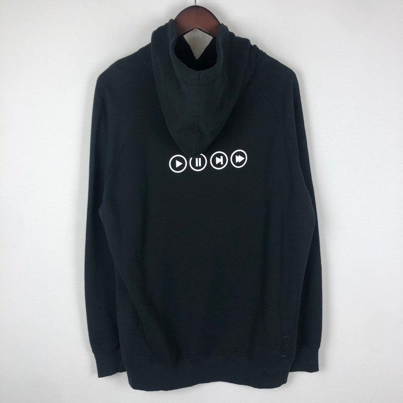 【中古品】【メンズ】 SEQUEL シークエル 24SS LOGO PULLOVER HOODIE SQ-24SS-HD-02 ロゴ プルオーバー フーディ 長袖 トップス パーカー 142-251022-yo-04-fuzh サイズ：S カラー：ブラック 万代Net店
