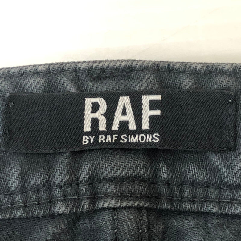 【中古品】【メンズ】 RAF BY RAF SIMONS ラフバイラフシモンズ BUTTON FLY DENIM PANTS J060 D117 WR01 ボタンフライ デニムパンツ ボトムス ジーンズ 152-250831-KS-22-tei サイズ：30 カラー：ブラック 万代Net店