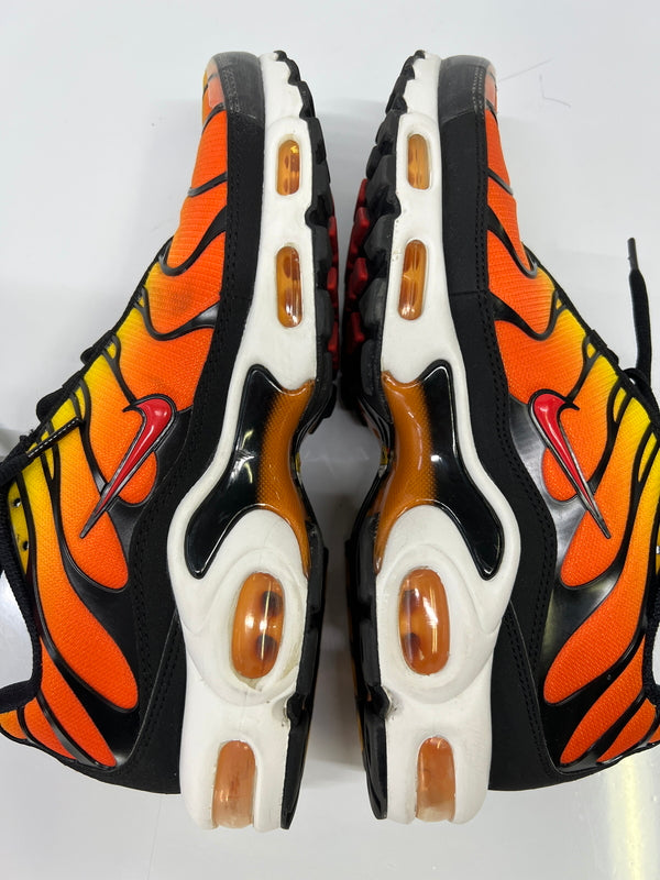 【中古品】【メンズ】 NIKE ナイキ HF0552-001 AIRMAX PLUS エアマックス プラス 靴 ローカットスニーカー 160-260924-AS-27-hon サイズ：27cm US9 カラー：BLACK/PIMENTO-BRIGHT CERAMIC 万代Net店
