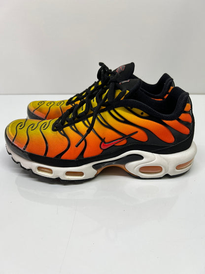 【中古品】【メンズ】 NIKE ナイキ HF0552-001 AIRMAX PLUS エアマックス プラス 靴 ローカットスニーカー 160-260924-AS-27-hon サイズ：27cm US9 カラー：BLACK/PIMENTO-BRIGHT CERAMIC 万代Net店