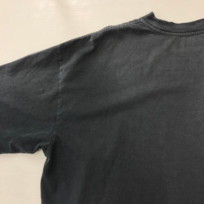 【中古品】【メンズ】 TRAVIS SCOTT CACTUS JACK トラビス・スコット カクタスジャック × FCB FCバルセロナ 別注 コラボ CJ X FCB WASHED SPRAY LOGO TEE ウォッシュド スプレー ロゴ Tシャツ トップス 142-250818-KS-10-tei サイズ：XL カラー：ブラック 万代Net店
