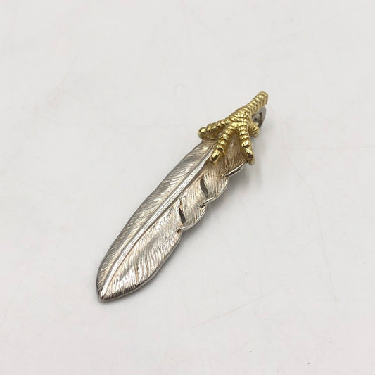 【中古品】【メンズ】 TADY＆KING タディアンドキング SVフェザー爪K18 Mサイズ tkgh-074m 右向き アクセサリー ペンダントトップ ネイティブジュエリー 191-250817-kk-06-tei カラー：シルバー 万代Net店