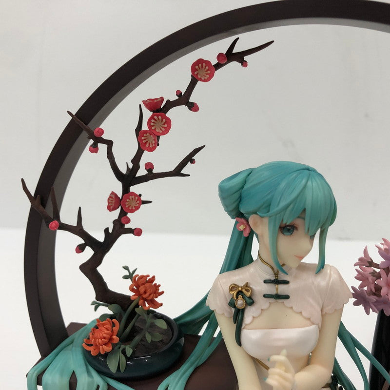 【中古品】 VOCALOID 初音ミク 韶華Ver. 1/7 フィギュア 053-260715-ns-06-tei 万代Net店