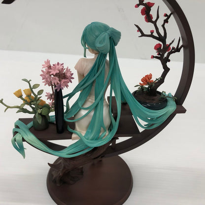 【中古品】 VOCALOID 初音ミク 韶華Ver. 1/7 フィギュア 053-260715-ns-06-tei 万代Net店