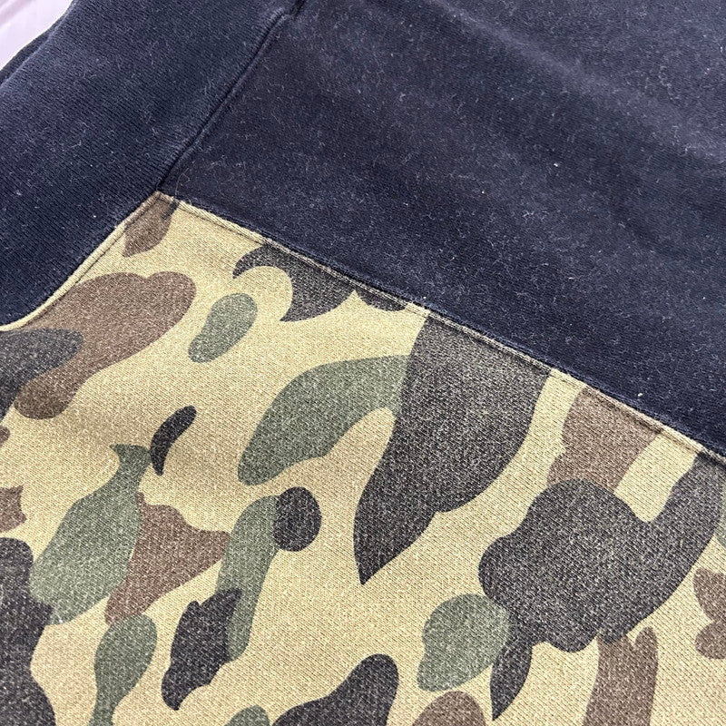 【中古品】【メンズ】 A BATHING APE アベイシングエイプ 1ST CAMO BACK SHARK SWEAT SHORTS ファースト カモ バック シャーク スウェット ショーツ ボトムス ハーフパンツ 153-250823-yo-27-tei サイズ：XL カラー：ブラック/カモ 万代Net店