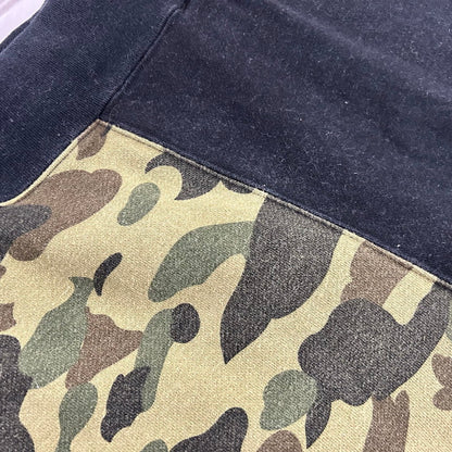 【中古品】【メンズ】 A BATHING APE アベイシングエイプ 1ST CAMO BACK SHARK SWEAT SHORTS ファースト カモ バック シャーク スウェット ショーツ ボトムス ハーフパンツ 153-250823-yo-27-tei サイズ：XL カラー：ブラック/カモ 万代Net店