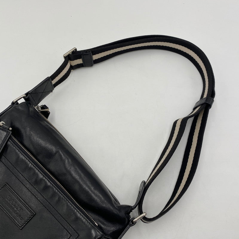 【中古品】【メンズ】 BALLY バリー TUSTON-SM SHOULDER BAG LEATHER タストン エスエム ショルダーバッグ レザー カバン 本革 188-250902-ts-05-tei カラー：ブラック 万代Net店