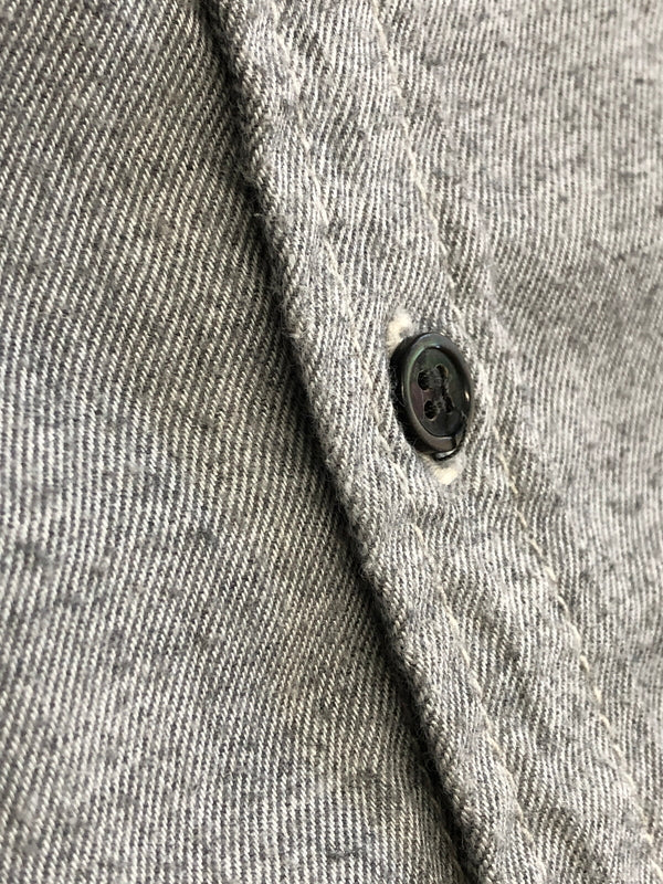 【中古品】【メンズ】 AND WANDER アンドワンダー DRY LINEN SHIRT ドライ リネン シャツ ノーカラー 長袖シャツ ロングスリーブ 144-261003-AS-31-hon サイズ：下記参照 カラー：グレー 万代Net店