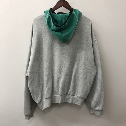 【中古品】【メンズ】 FEAR OF GOD ESSENTIALS フィアーオブゴッド エッセンシャルズ NYLON FLEECE HOODIE 202SP244316F ナイロン フリース フーディ トップス プルオーバーパーカー 142-250914-ts-16-tei サイズ：XS カラー：グレー 万代Net店