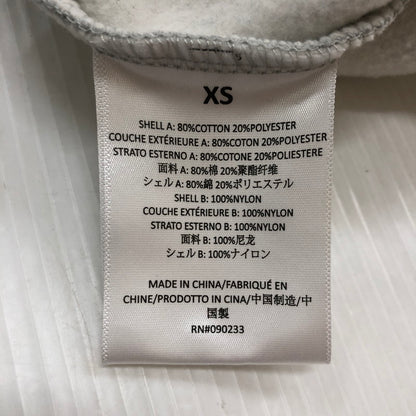 【中古品】【メンズ】 FEAR OF GOD ESSENTIALS フィアーオブゴッド エッセンシャルズ NYLON FLEECE HOODIE 202SP244316F ナイロン フリース フーディ トップス プルオーバーパーカー 142-250914-ts-16-tei サイズ：XS カラー：グレー 万代Net店
