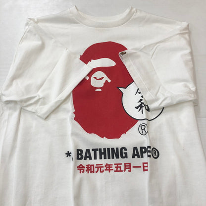 【中古品】【メンズ】 A BATHING APE アベイシングエイプ APEHEAD REIWA S/S TEE エイプヘッド 令和 ショートスリーブ Tシャツ トップス 半袖 142-250905-ts-03-tei サイズ：2XL カラー：ホワイト 万代Net店