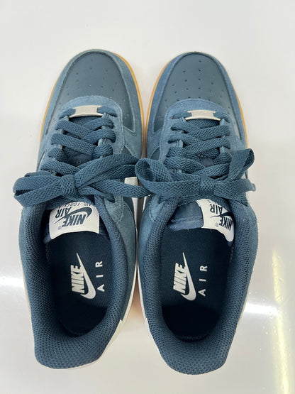 【中古品】【レディース】 NIKE ナイキ FQ8714-400 AIRFORCE 1 07 LV8 エアフォースワン 靴 ローカットスニーカー 160-260924-AS-26-hon サイズ：25cm US7 カラー：ARMORY NAVY/SUMMIT WHITE 万代Net店