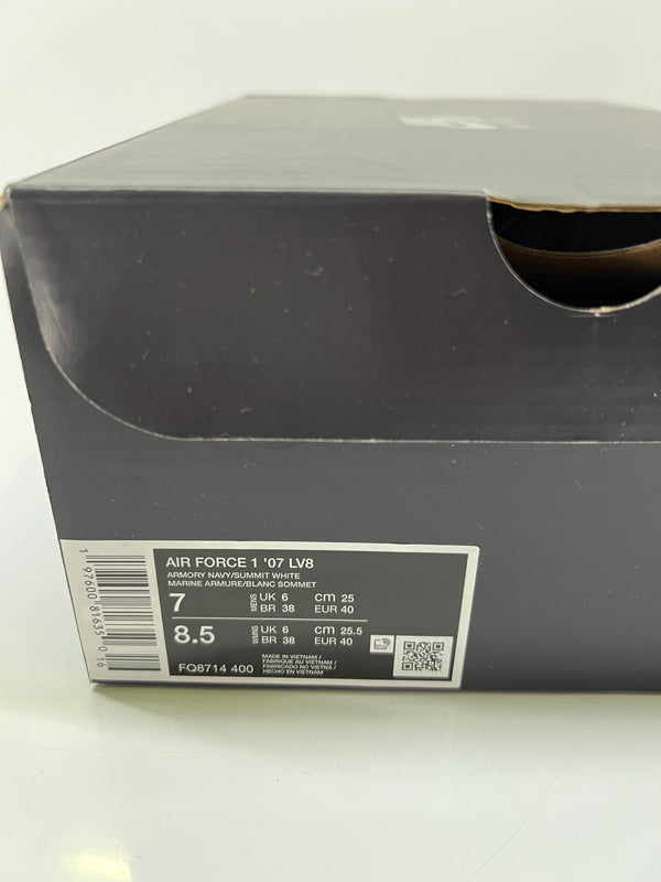 【中古品】【レディース】 NIKE ナイキ FQ8714-400 AIRFORCE 1 07 LV8 エアフォースワン 靴 ローカットスニーカー 160-260924-AS-26-hon サイズ：25cm US7 カラー：ARMORY NAVY/SUMMIT WHITE 万代Net店